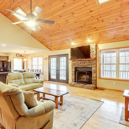Marble Vacation Rental With Hot Tub And Fire Pit